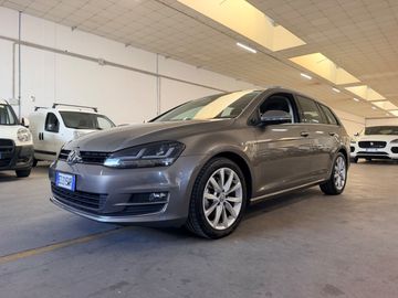 Volkswagen Golf - 2