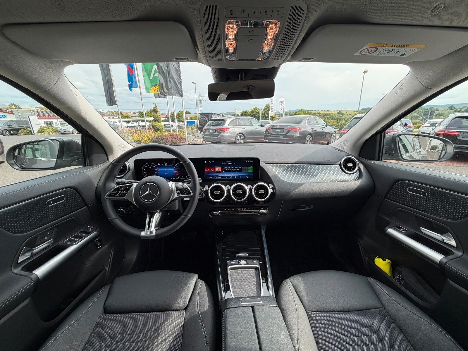 Fahrzeugabbildung Mercedes-Benz GLA 200 d Progressive AHK+TOTW+R-Kamera+Carplay
