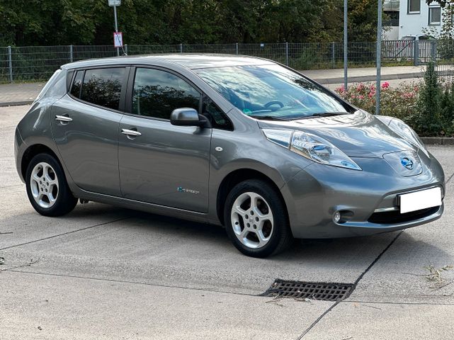 Nissan Leaf Acenta 1.Hand 30 kWh Klima/Kamera/Navi