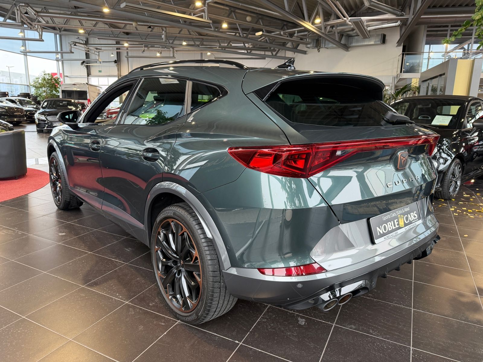 Fahrzeugabbildung CUPRA Formentor VZ 4Drive PANO BEATS LED