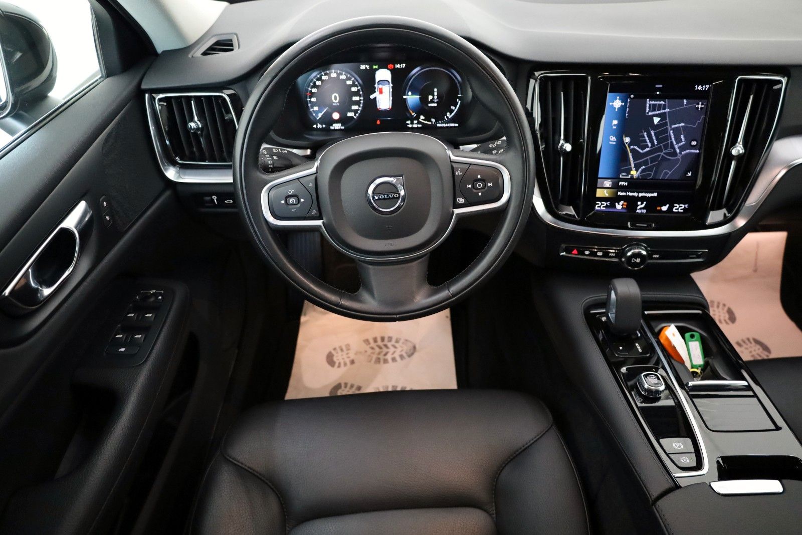 Fahrzeugabbildung Volvo V60 Inscription T6 AWD, Leder,Navi,LED,SH,Kamera