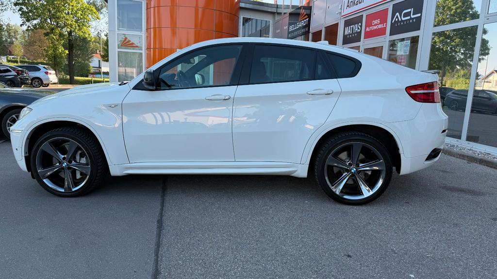 BMW X6 M50