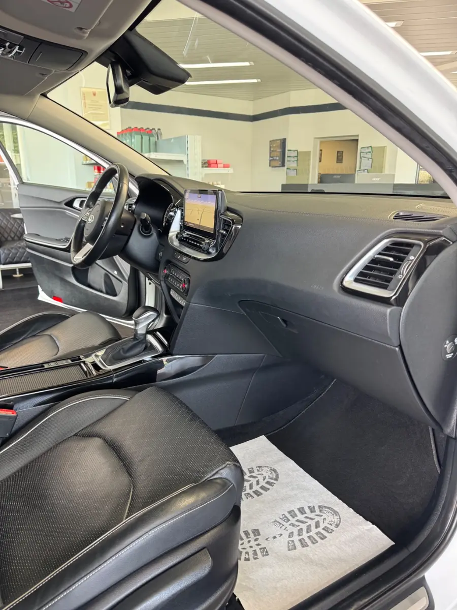 Kia XCeed 1.6 TGDI Platinum Edition *DSG*Pano*AHK*