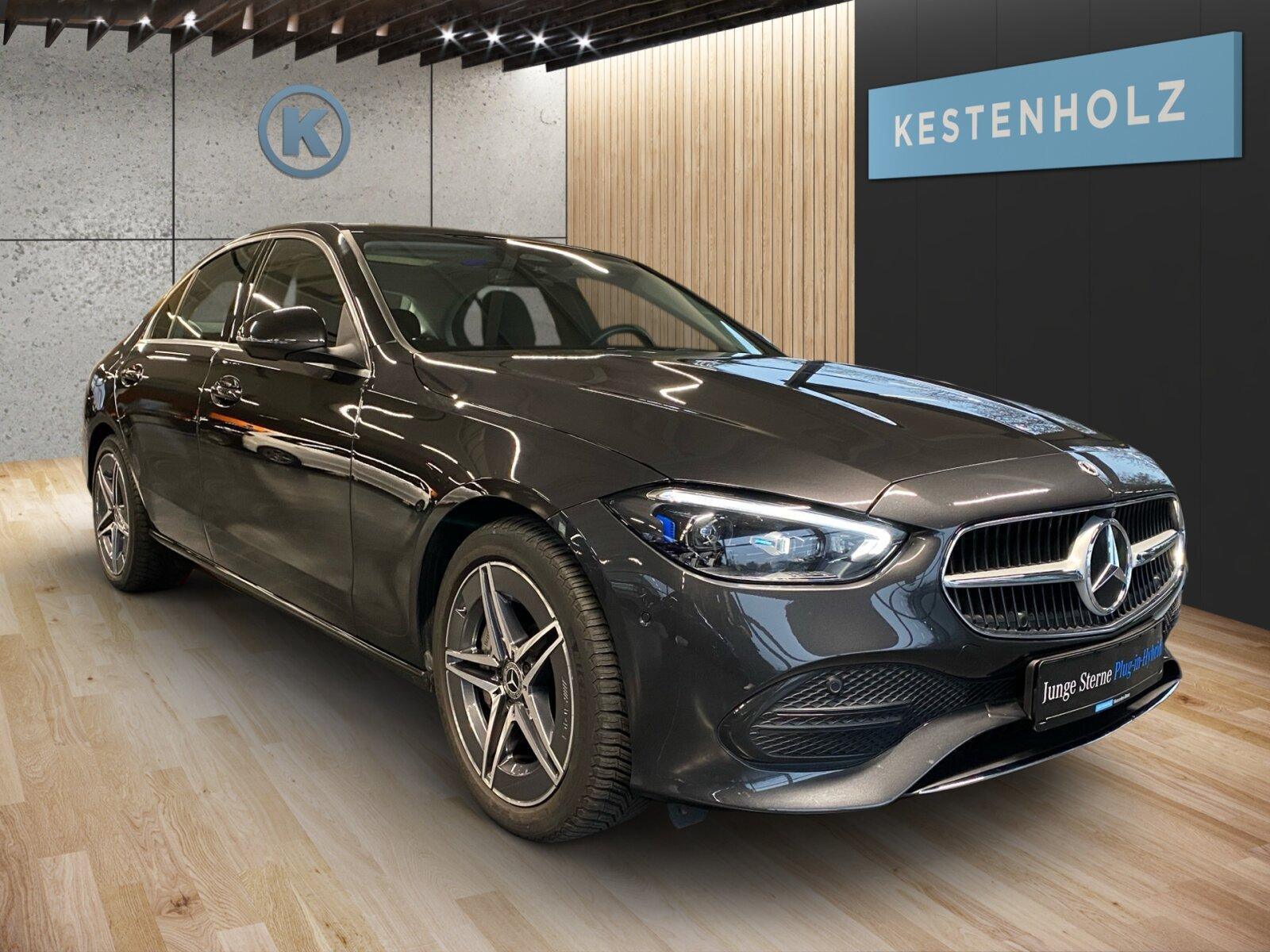 Mercedes-Benz C 300 de *AVANTGARDE*AHK*STHZ*360°*PANO*LED*