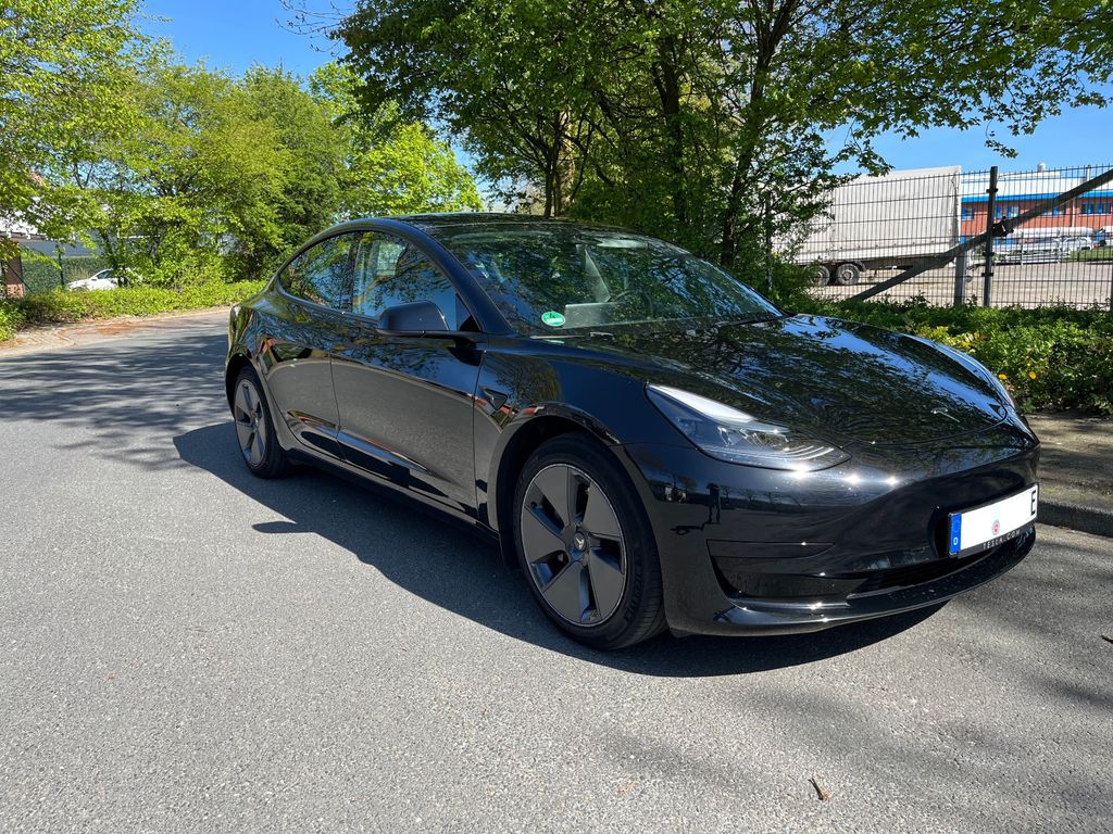 Image of Tesla Model 3
