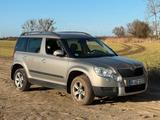 Skoda Yeti SUV 1.2TSI ATM 80.000 DSG AHK /... - Skoda Yeti: Allradantrieb, 1.8