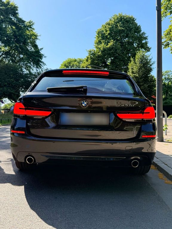 Image of BMW 520