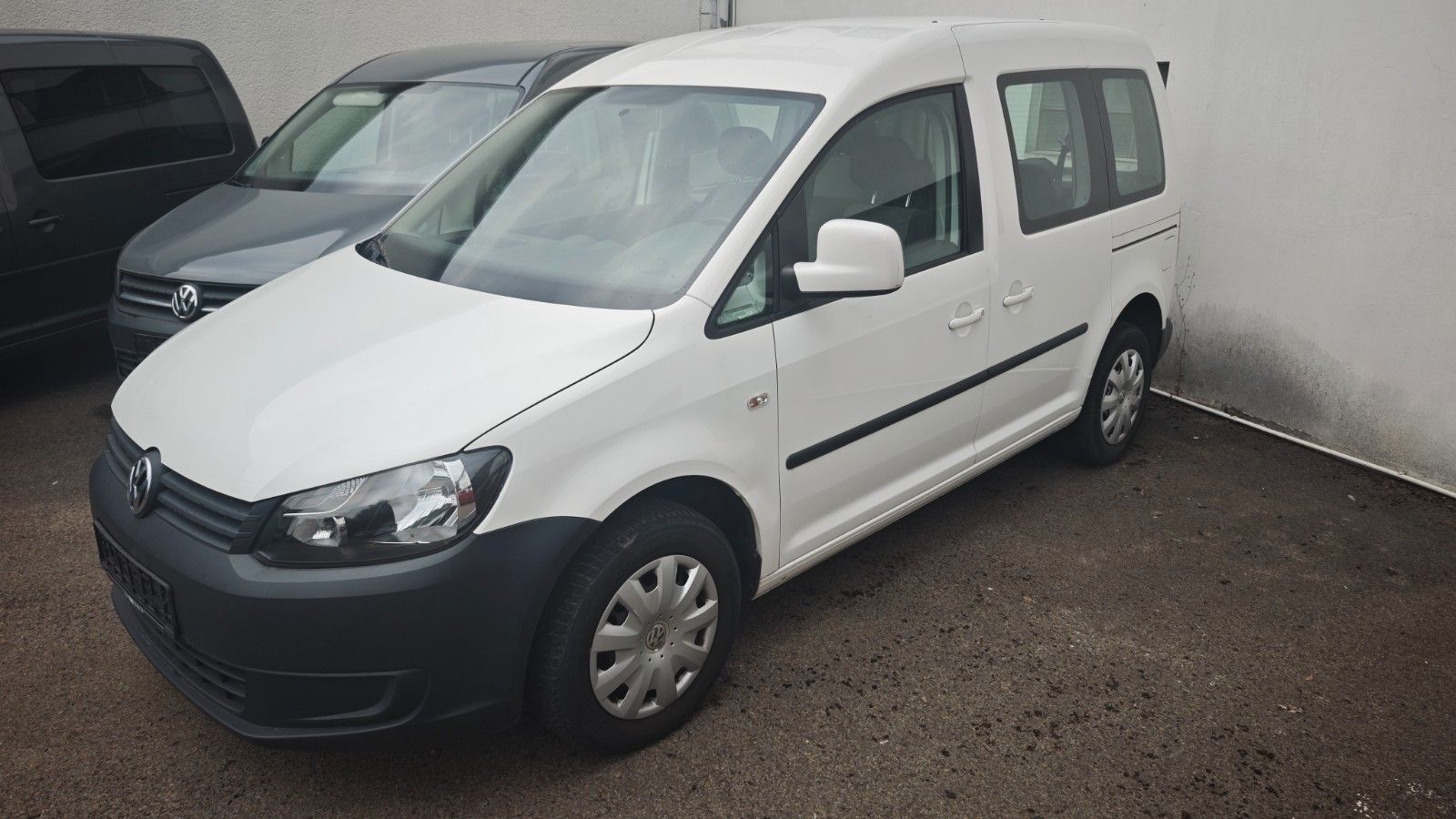 Volkswagen Caddy - 1