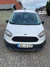 Ford Transit Courier - gebrauchte Ford Transit Courier aus dem Jahr 2015