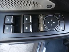 FORD Explorer Platinum Plug-in-Hybrid 4x4