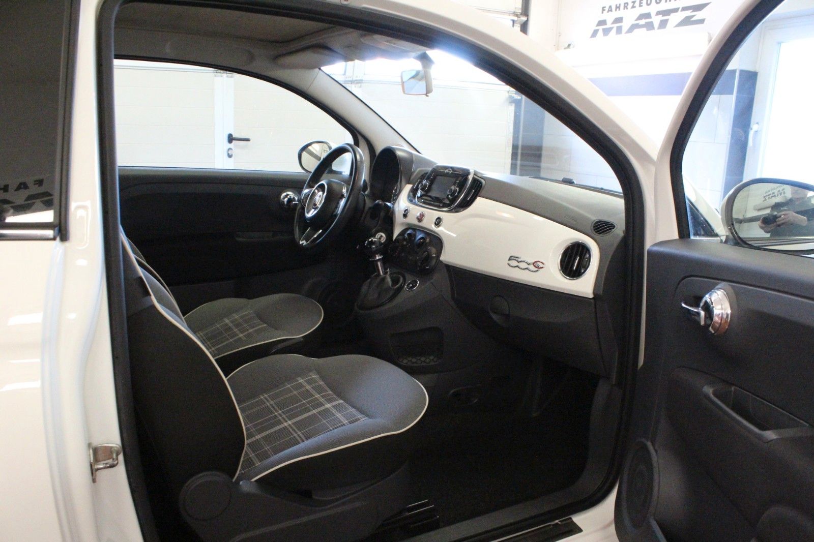 Fahrzeugabbildung Fiat 500C 1.2 8V Lounge*Klima*PDC*