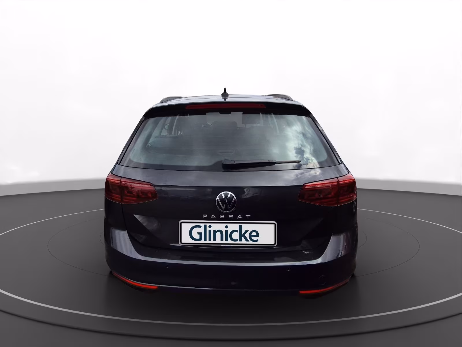 Volkswagen Passat 2.0 TDI DSG Navi StandHz. AHK RüKa Matrix