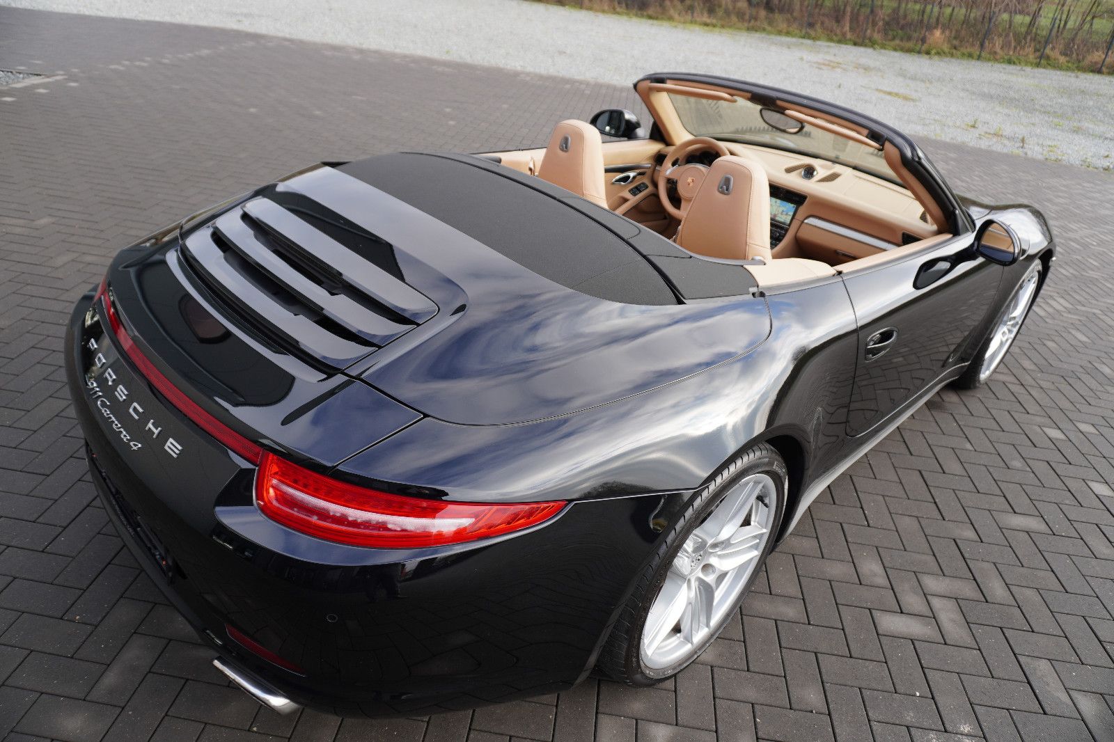 Fahrzeugabbildung Porsche 991 Carrera 4 Cabriolet