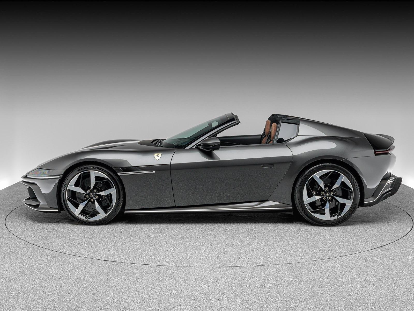 Ferrari 12Cilindri Spider Atelier