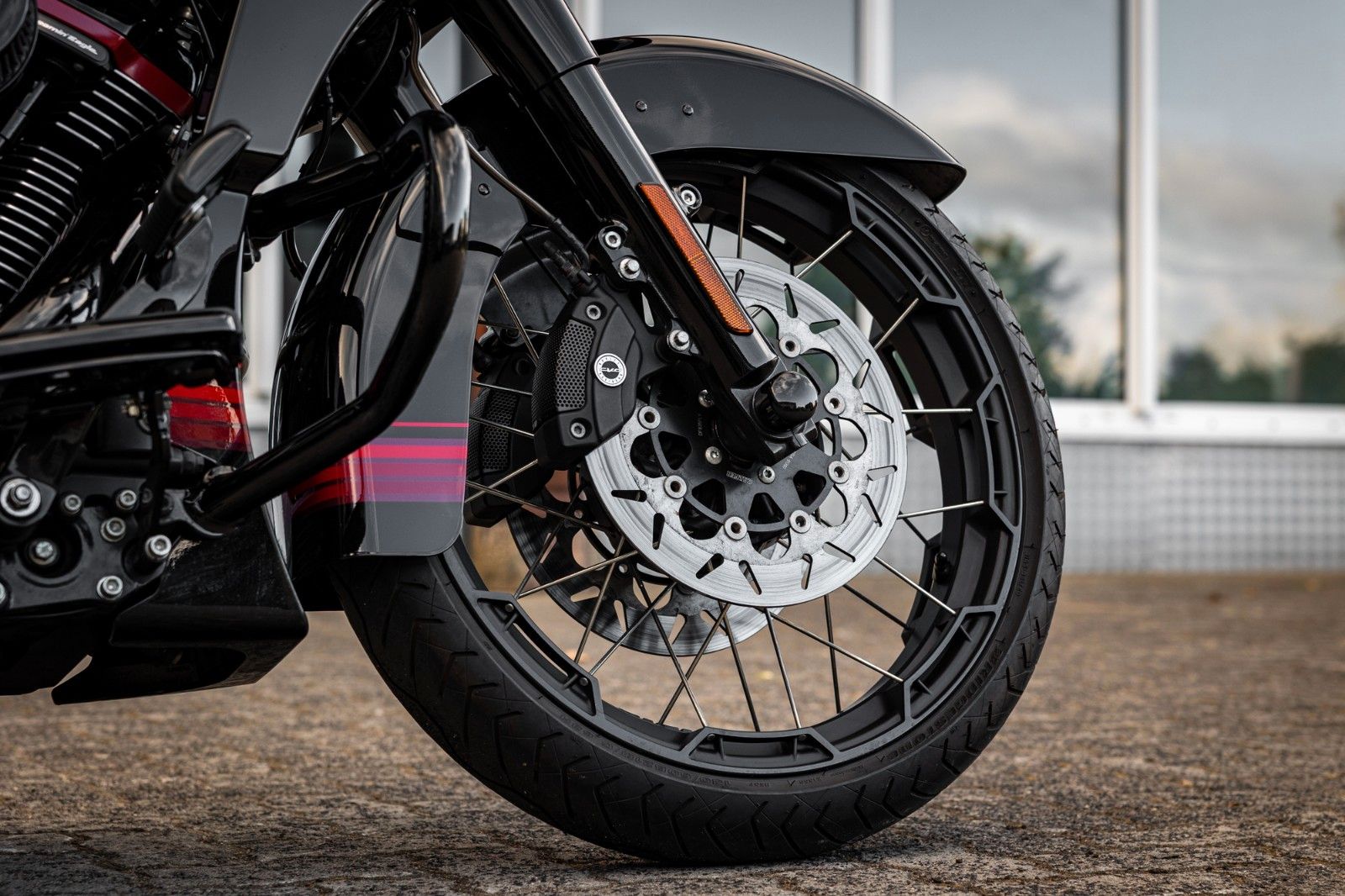 Fahrzeugabbildung Harley-Davidson CVO ROAD GLIDE 117 FLTRXSE - JEKILL&HYDE