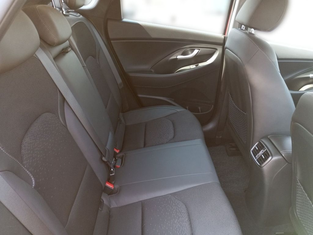 Fahrzeugabbildung Hyundai i30 Kombi 1.4 T-GDI DCT Premium Navi (8-fach)