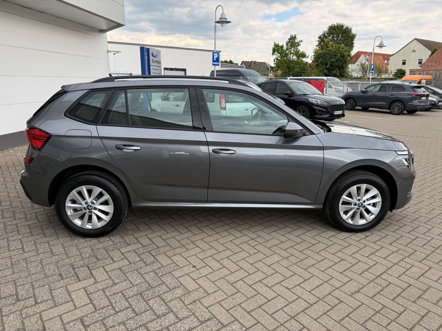 Fahrzeugabbildung SKODA Kamiq Selection el.AHK DigCoc LED CarPlay Winter