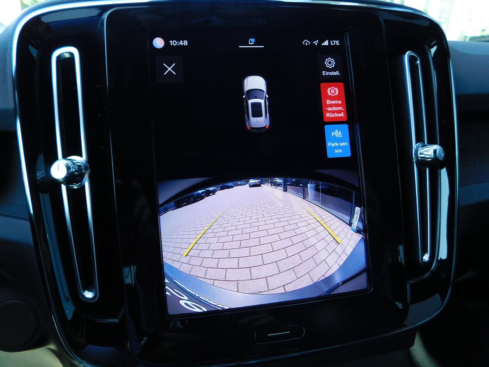 Fahrzeugabbildung Volvo XC40 Recharge single Motor Plus