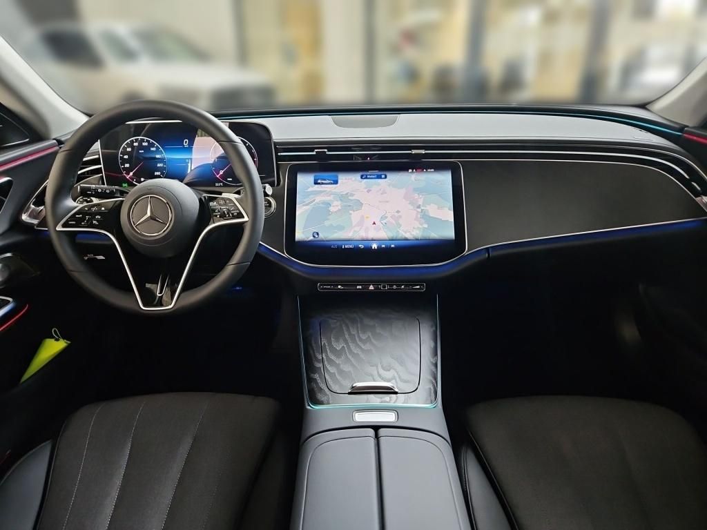 Fahrzeugabbildung Mercedes-Benz E 220 d 4M T-Modell +EDITION-AVANTGARDE+AHK+BURM