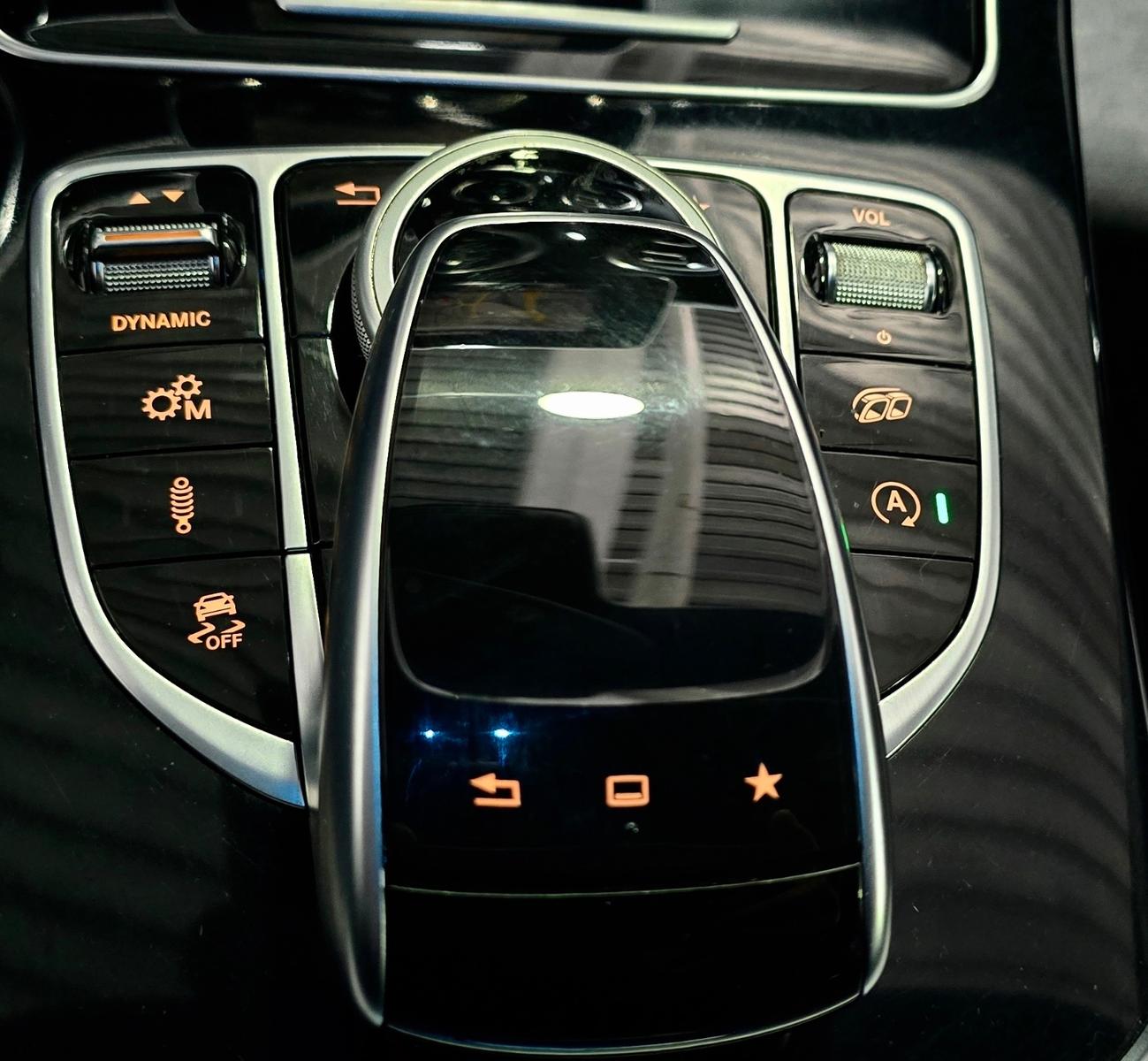 MERCEDES-BENZ C - 63 AMG - 476 CV - BVA - ENTRETIEN MERCEDES