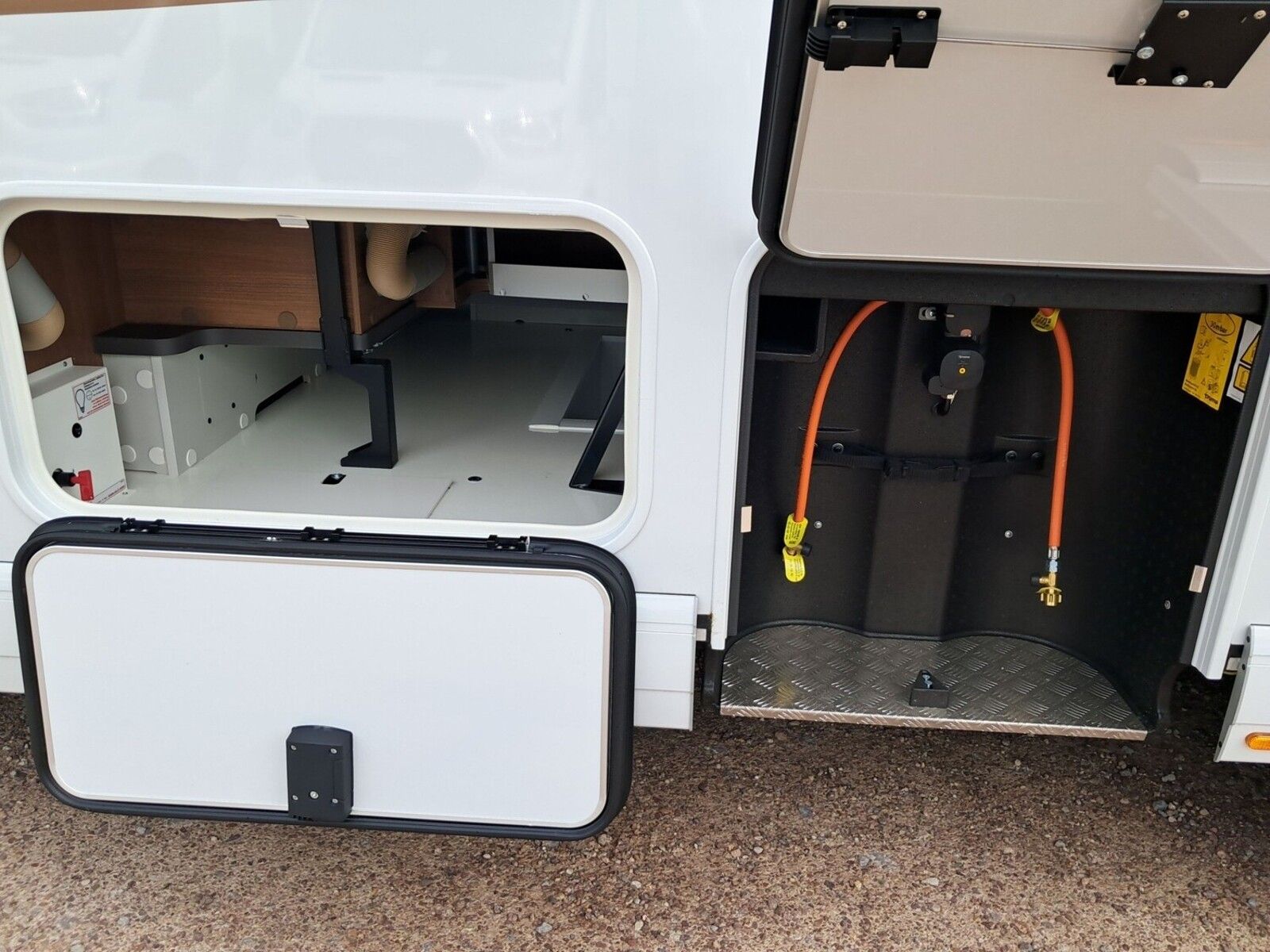 Fahrzeugabbildung Carthago C2-tourer I 145 RB LE comfort Navi, TV, Markise