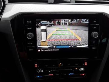 Volkswagen Passat Variant - 11