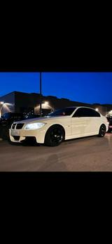 BMW E90 320d Stage 1 Scheckheftgepflegt - BMW 320: D E90