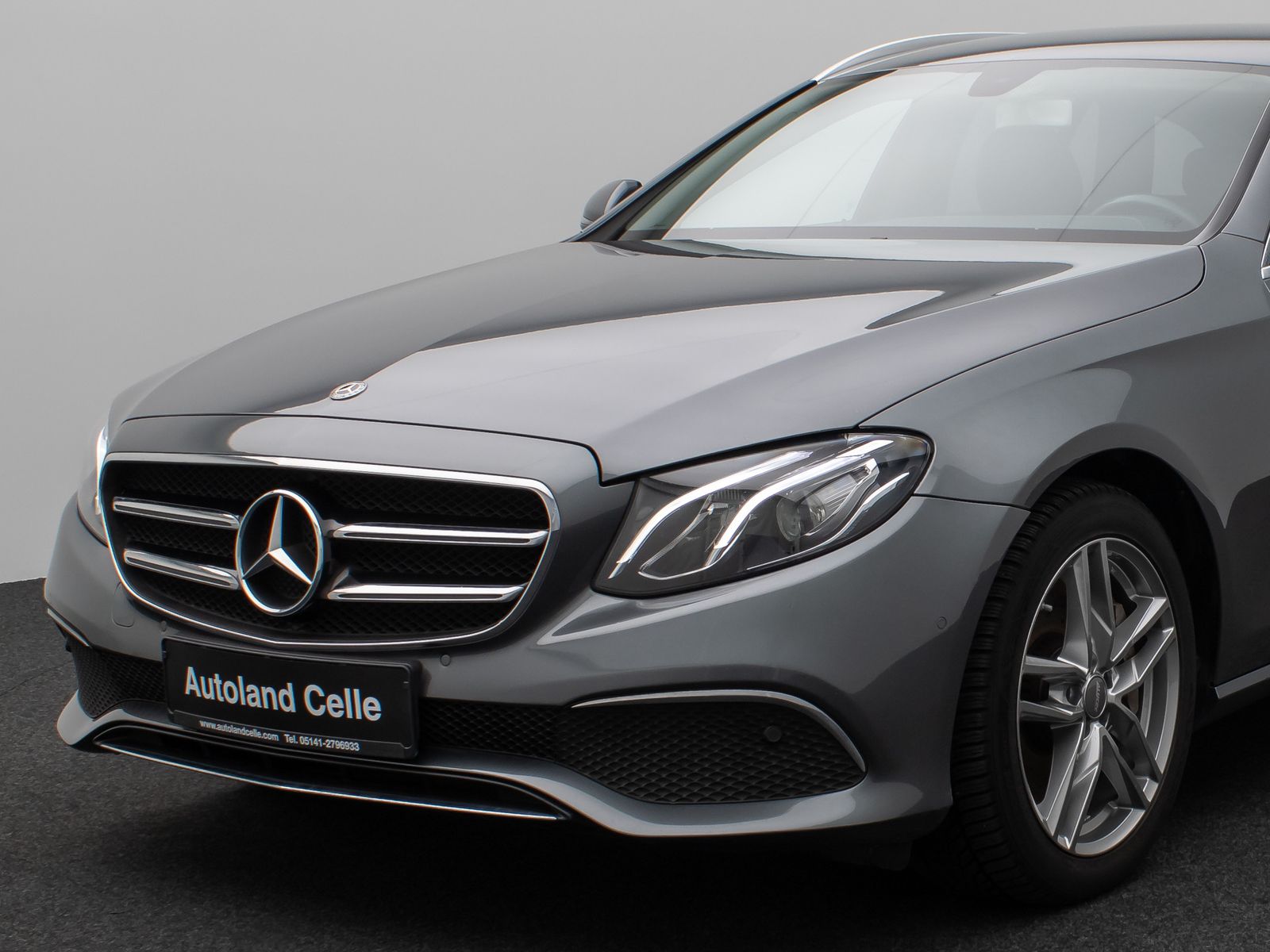 Fahrzeugabbildung Mercedes-Benz E 300 de Avantgarde Kamera AHK LED Standhzg AHK