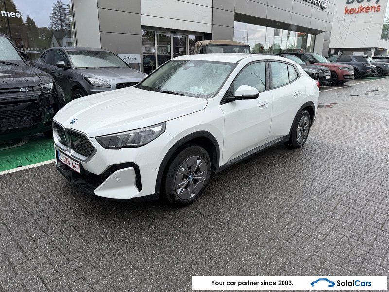 BMW iX2 xDrive20 Aut. LED Navi KeylessGo Camera Kli