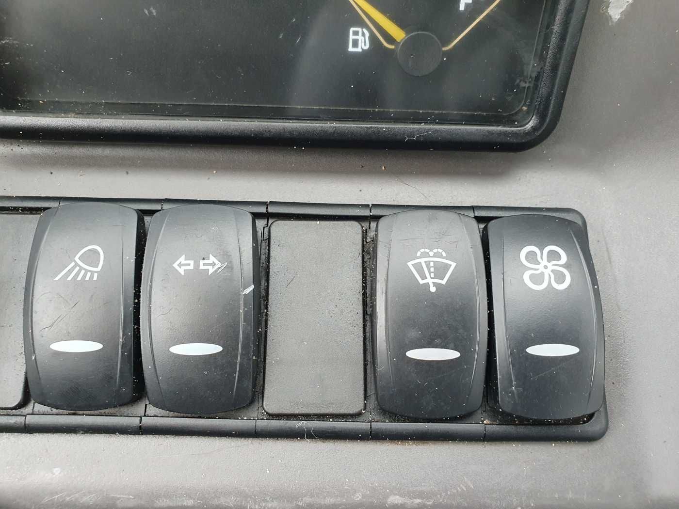 Fahrzeugabbildung Volvo EC18E / nur 415h! / MS01 / 2021 / inkl 2x Löffel