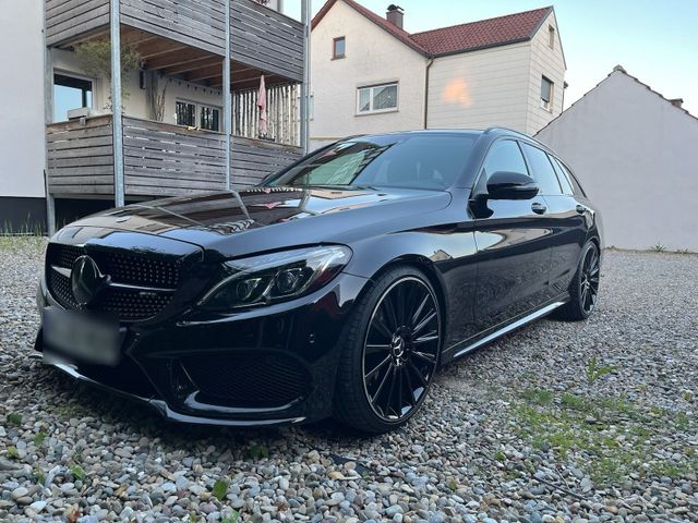 MERCEDES-BENZ Mercedes Benz C250 AMG Line *Burmester*360...