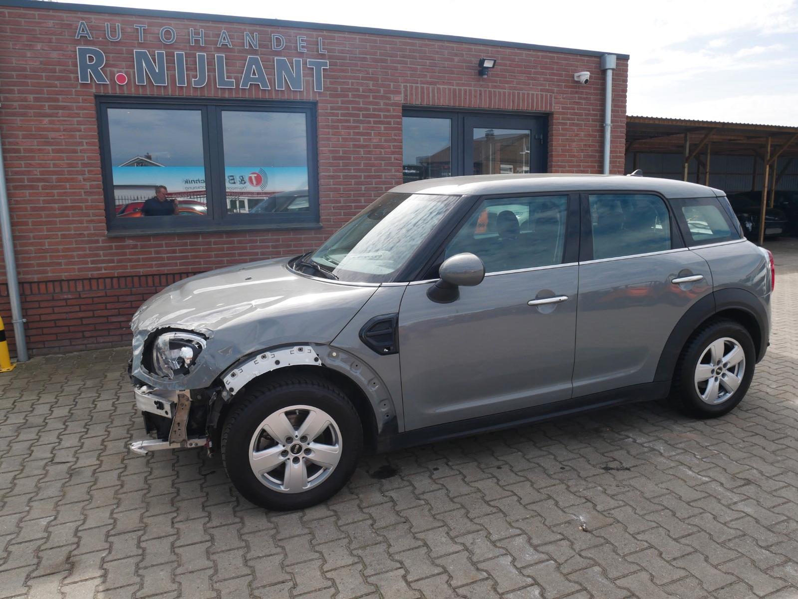MINI One Countryman Chili