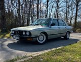 BMW E28 525 i Automatik