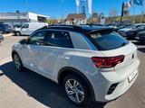 Volkswagen T-Roc R-Line 116PS AHK, NAVI, MASSAGE - VW T-Roc SUV