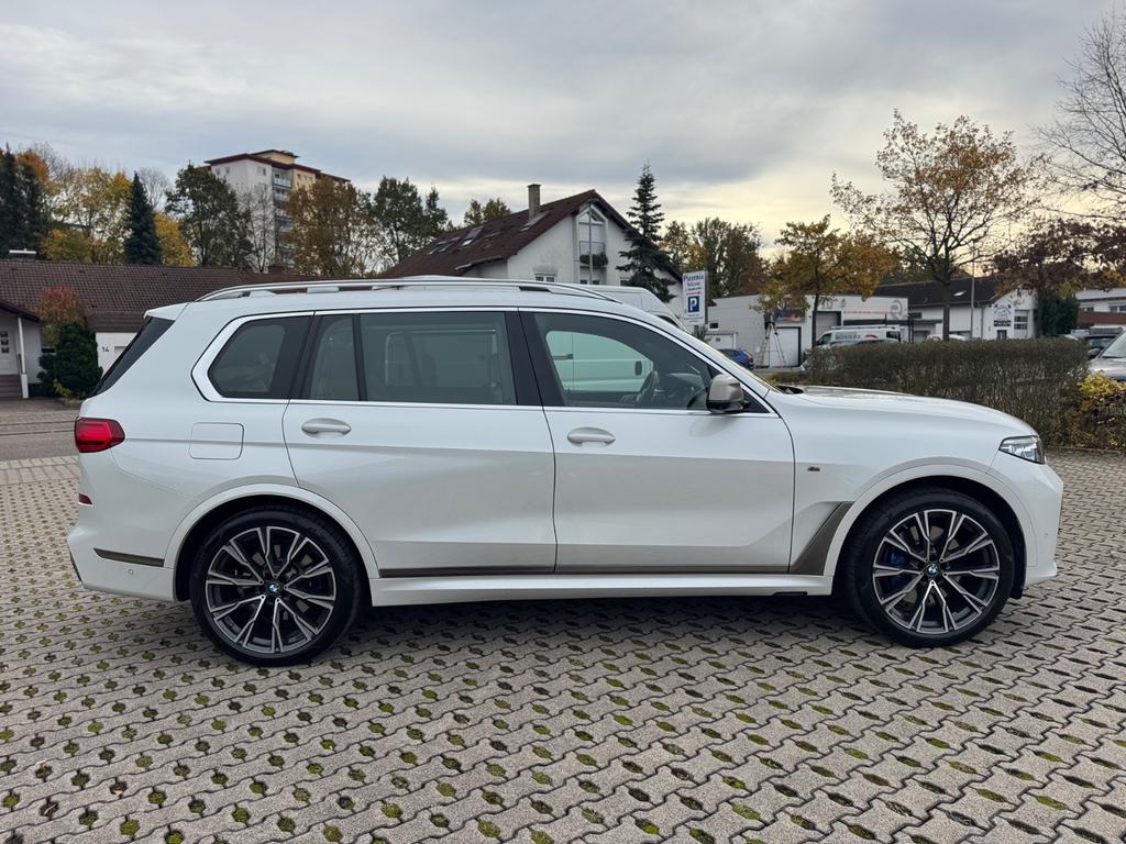 BMW X7 M50