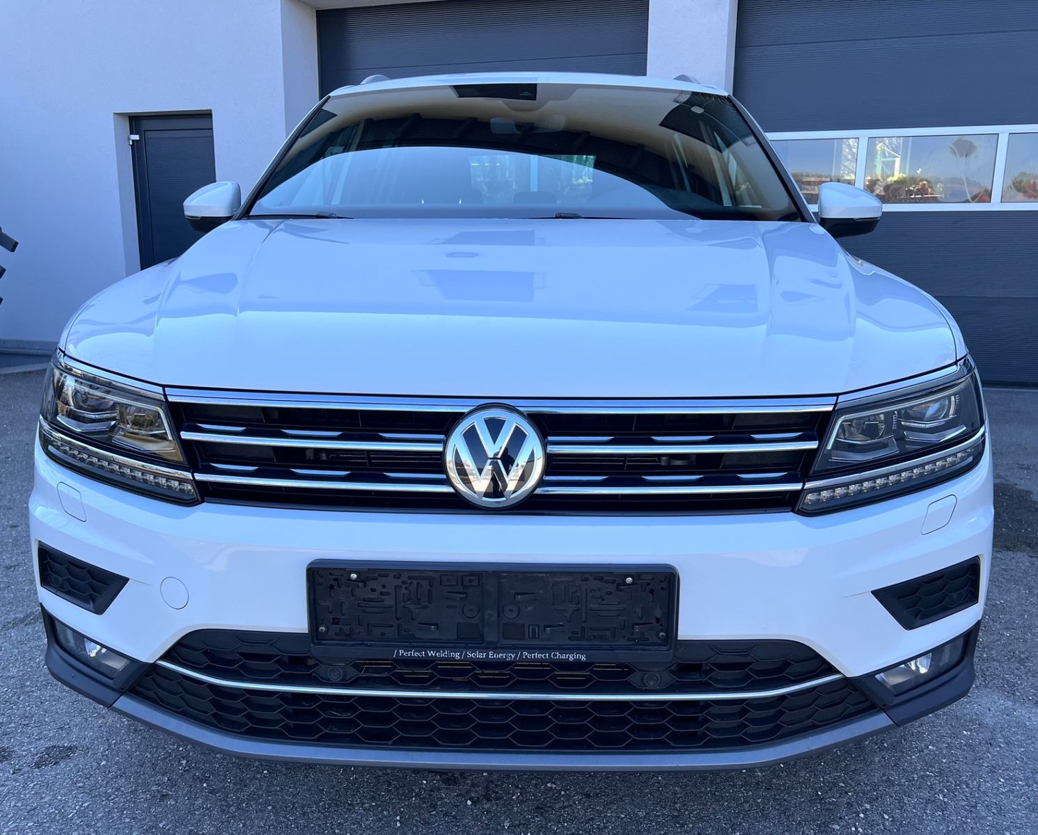 Volkswagen Tiguan Highline DSG Keyless Entry LED Navi ALU imagem 2