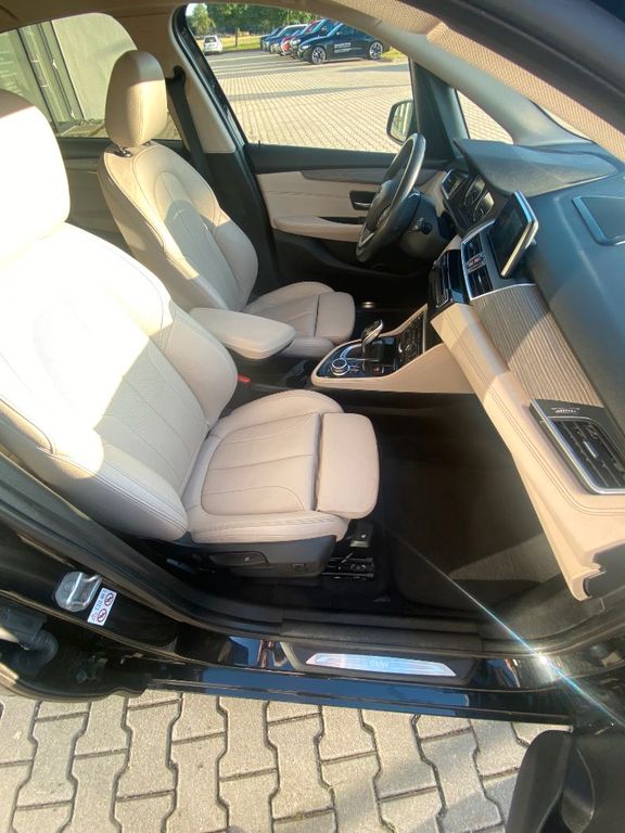 BMW 220 i AT/LUXURY/AHK/SPORTSITZE/RFK/LED/LHZ, Bild 15