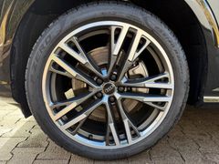 AUDI Q5 2.0 TDI quattro/ EDITION ONE/ 21"/ S-LINE AUDI Q5 2.0 TDI quattro/ EDITION ONE/ 21"/ S-LINE