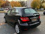 Mercedes-Benz B 180 CDI DPF AUTOTRONIC*Xenon*NAVI - Mercedes-Benz B 180: Cdi Dpf