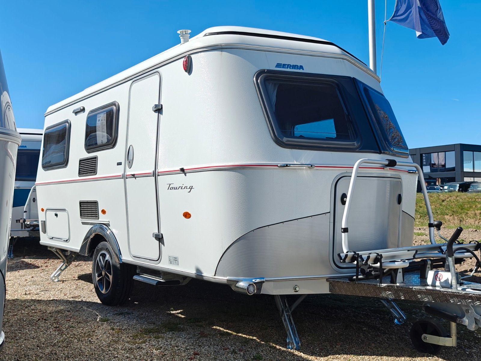 Fahrzeugabbildung HYMER / ERIBA / HYMERCAR Touring 550 Legend - Modell 2025! -