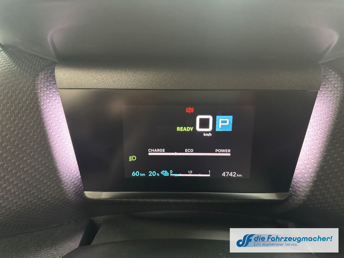 Fahrzeugabbildung Citroën C4 X e- Shine HUD Navi Digitales Cockpit Soundsy
