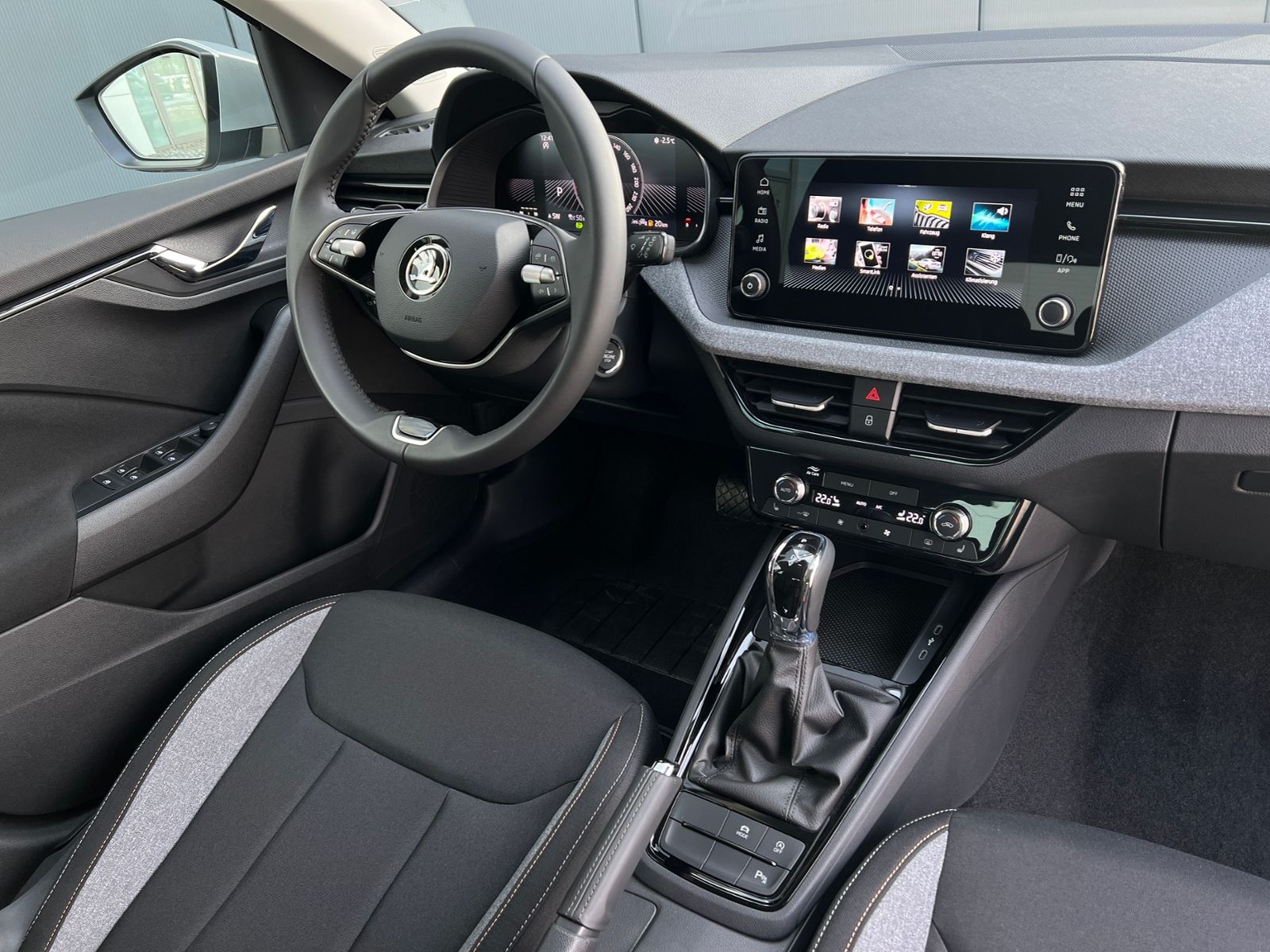 Fahrzeugabbildung SKODA Scala Selection 1.0 TSI DSG *LED, ACC, SmartLink