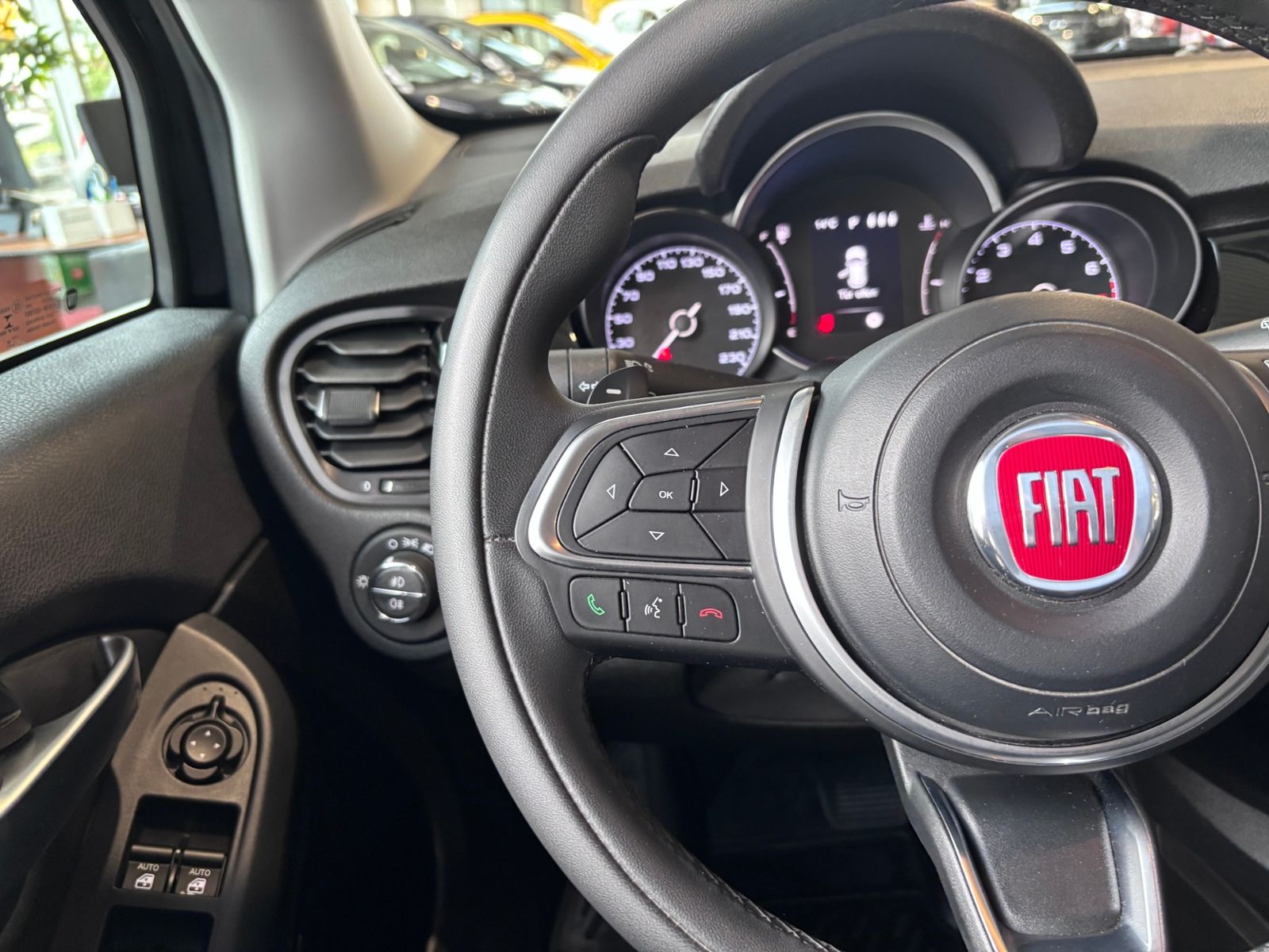 Fahrzeugabbildung Fiat 500X Cross 1.3 FireFly Turbo NAVI ALU