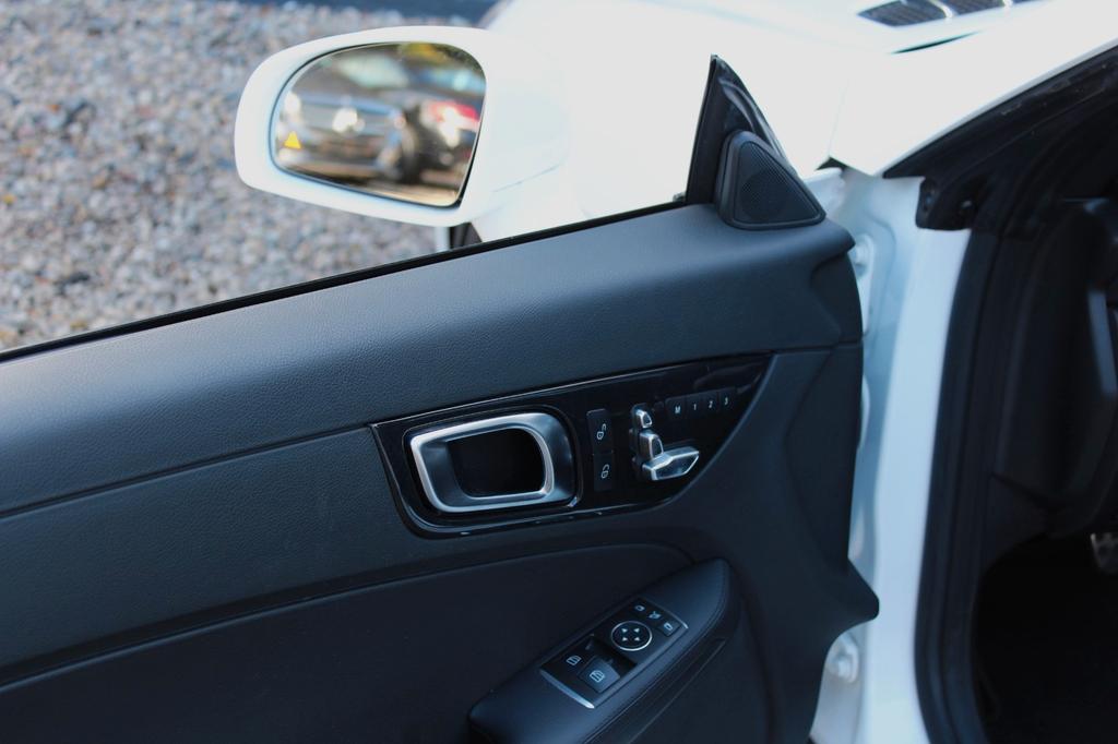 Mercedes-Benz SLC 300