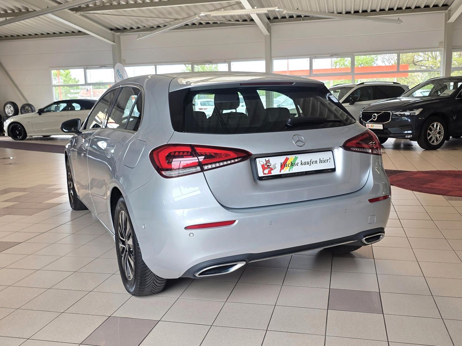 Fahrzeugabbildung Mercedes-Benz A 200 /LED/Navi/MBUX/DAB/VZE/Park-As./Induktion