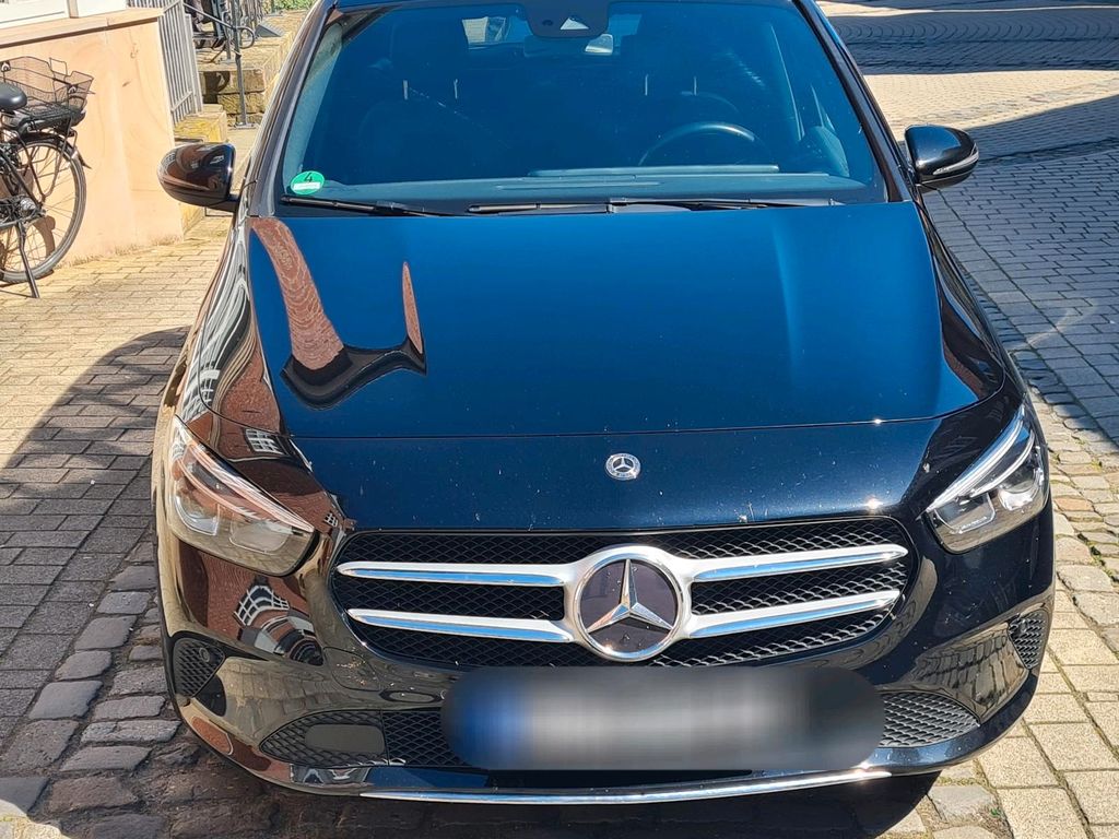 Image of Mercedes-Benz B 200