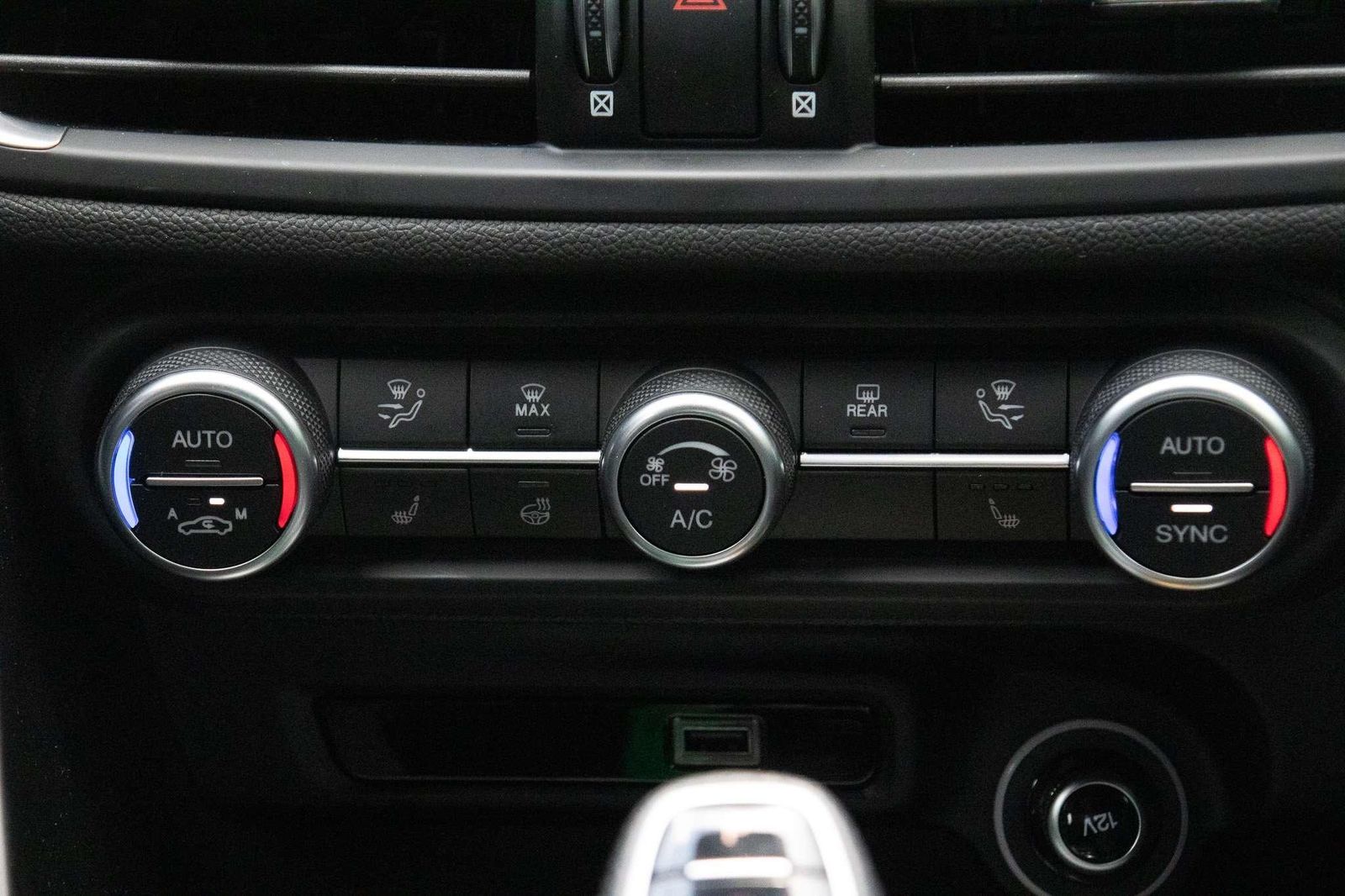 Fahrzeugabbildung Alfa Romeo Giulia MY24 Veloce 2.0T vom AR Vertragshändler