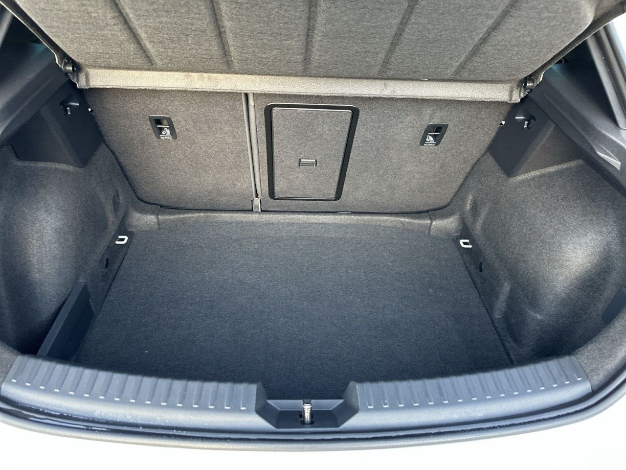 Fahrzeugabbildung CUPRA Leon 1.5 TSI 150 PS 6-Gang