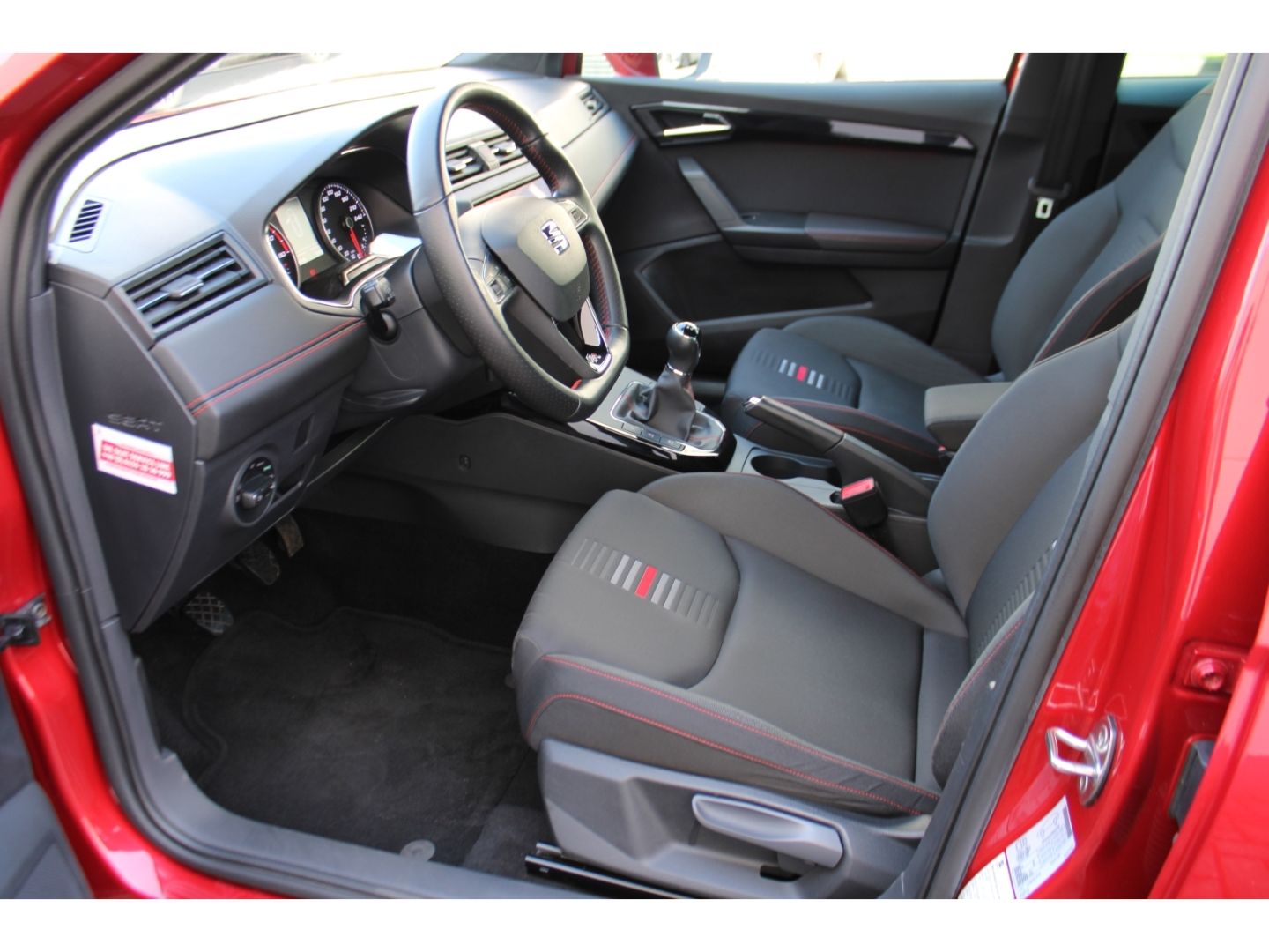 Fahrzeugabbildung SEAT Arona 1.0 TSI FR LED Navi TWA PDC DAB SHZ Tempom