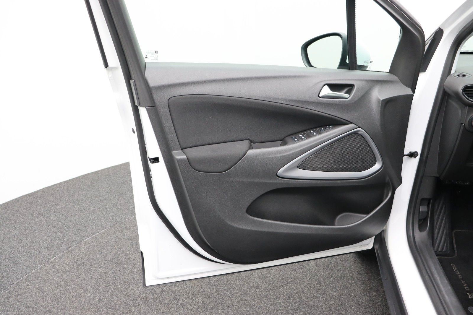 Fahrzeugabbildung Opel Crossland 1.2 Edition Navi